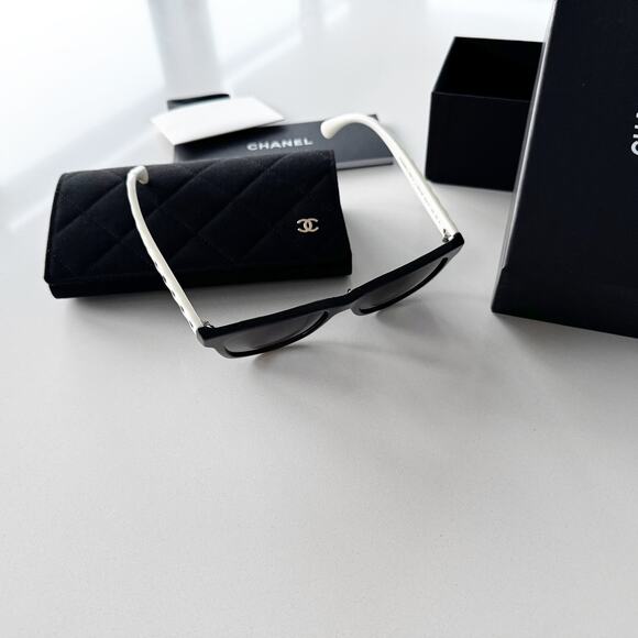 Chanel Black Frame with White Arms/Gray Lens Sunglasses - Picture 5 of 16